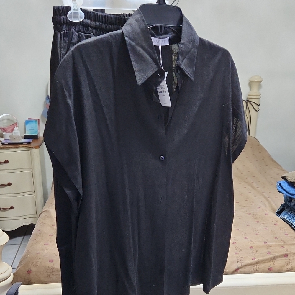 Elegant Black Pantsuit for Women